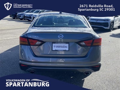 2022 Nissan Altima 2.5 SR