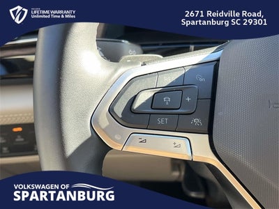 2025 Volkswagen Atlas 2.0T SE w/Technology