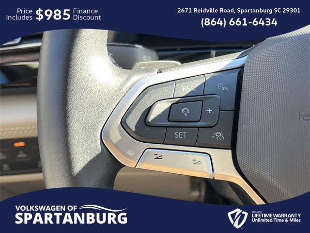 2025 Volkswagen Atlas 2.0T SE w/Technology