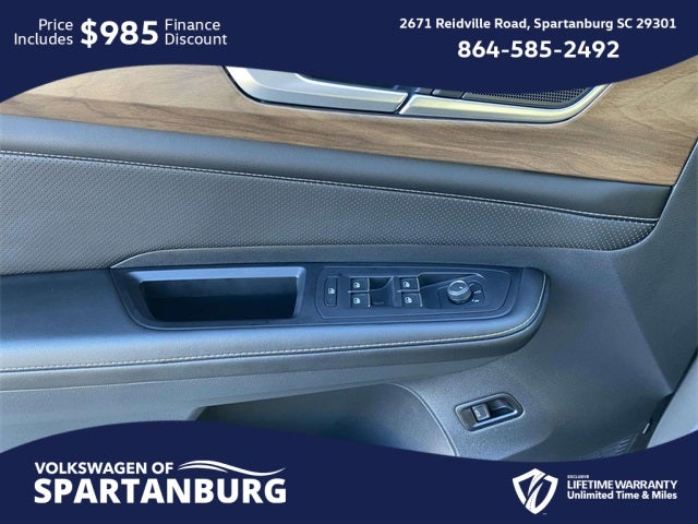 2024 Volkswagen Atlas 2.0T SE w/Technology