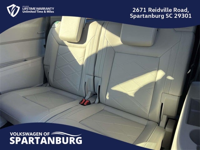 2025 Volkswagen Atlas 2.0T SE w/Technology