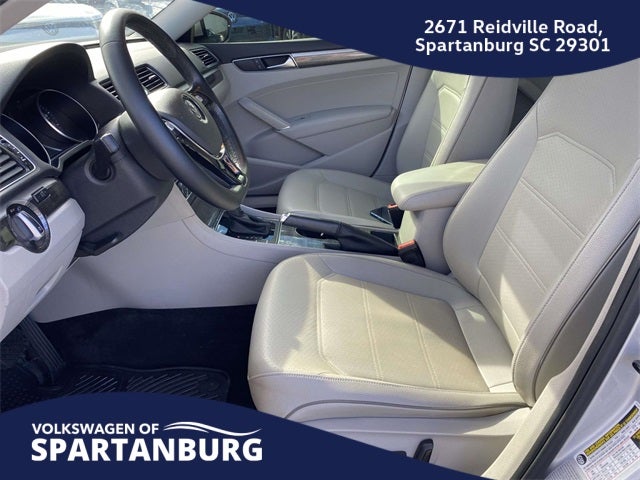 2017 Volkswagen Passat 1.8T SE w/Technology