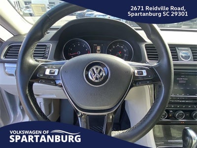 2017 Volkswagen Passat 1.8T SE w/Technology