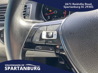 2017 Volkswagen Passat 1.8T SE w/Technology