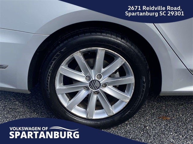 2017 Volkswagen Passat 1.8T SE w/Technology
