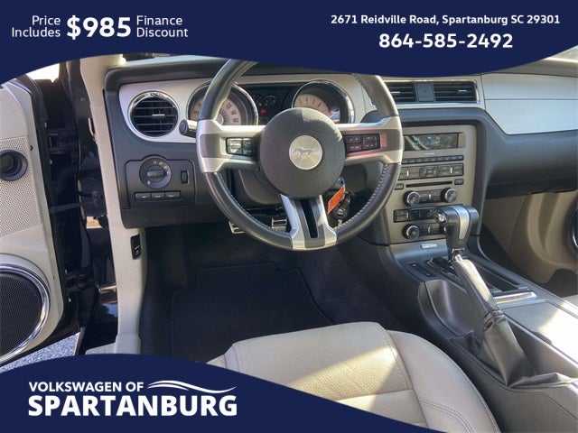 2011 Ford Mustang V6 Premium