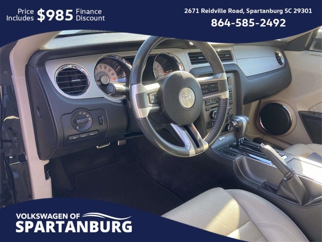 2011 Ford Mustang V6 Premium