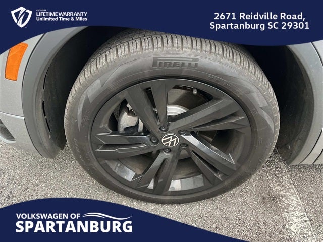 2024 Volkswagen Tiguan 2.0T SE R-Line Black