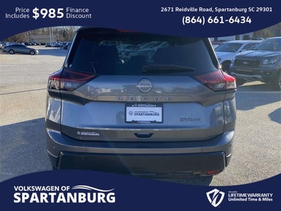 2024 Nissan Rogue SV