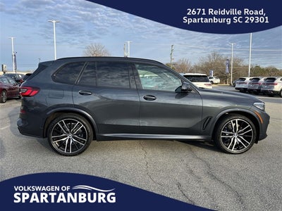 2022 BMW X5 M50i
