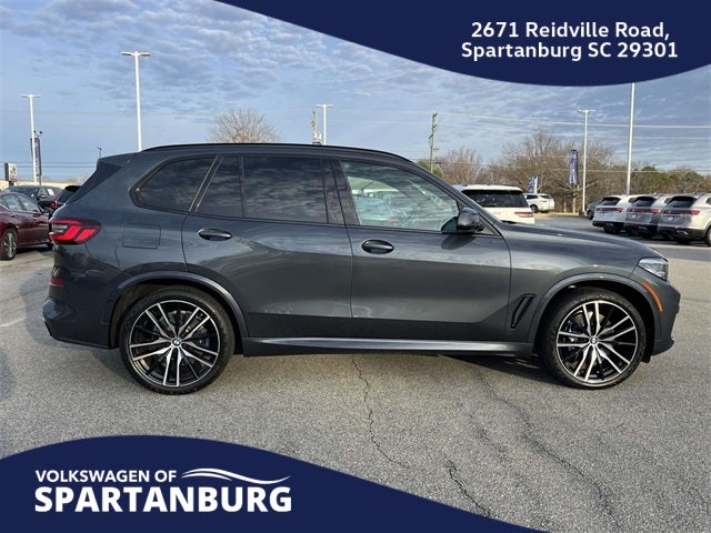 2022 BMW X5 M50i