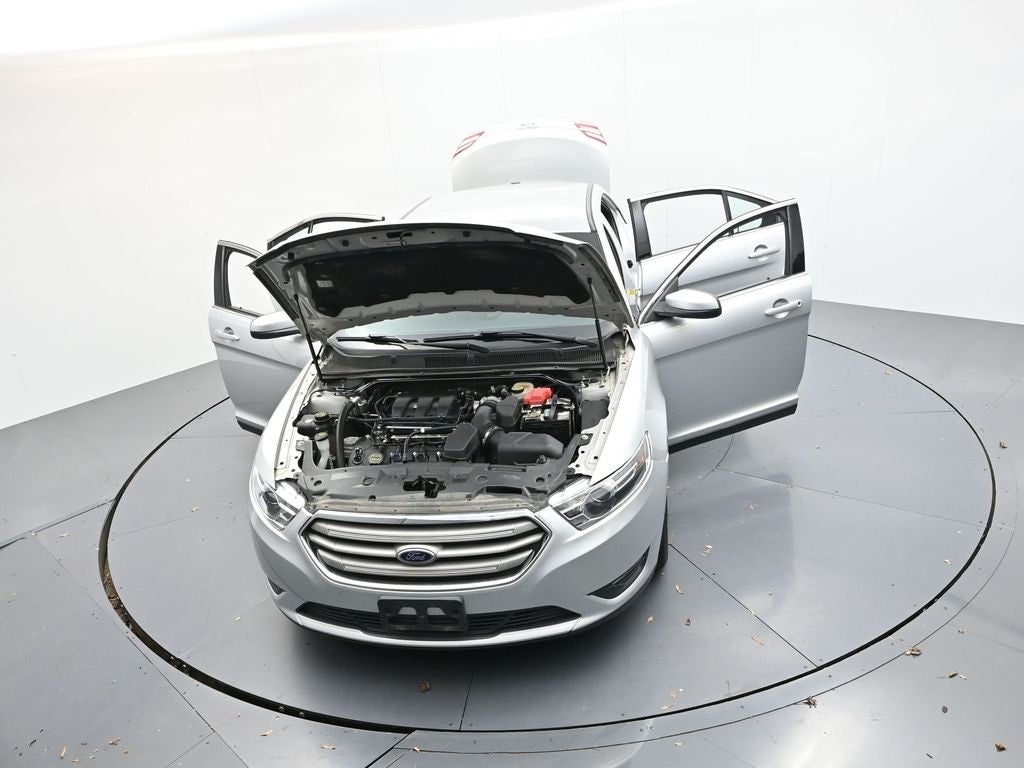 2016 Ford Taurus SEL
