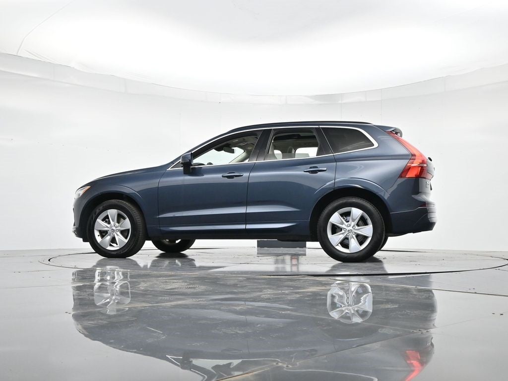 2022 Volvo XC60 B5 Momentum