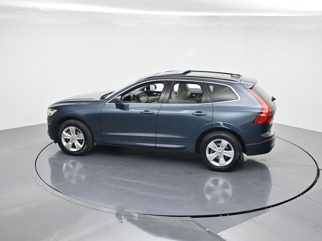 2022 Volvo XC60 B5 Momentum