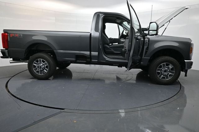 2025 Ford F-350SD XLT