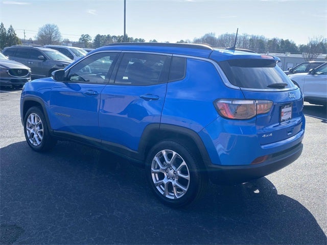2024 Jeep Compass Latitude Lux