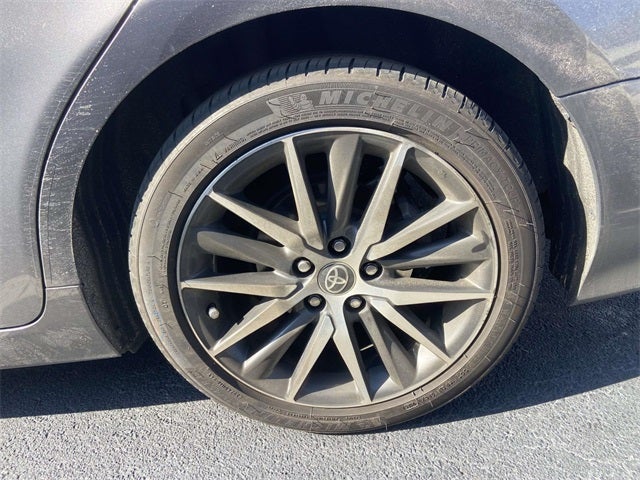 2022 Toyota Camry Hybrid XLE