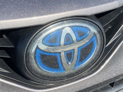 2022 Toyota Camry Hybrid XLE