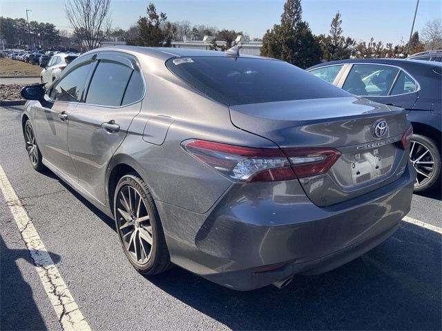 2022 Toyota Camry Hybrid XLE