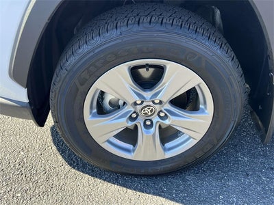 2025 Toyota RAV4 Hybrid XLE