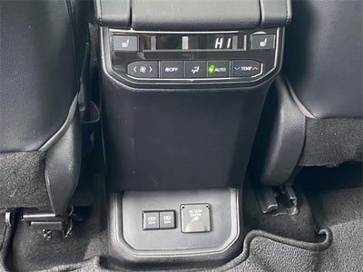 2020 Toyota Highlander Hybrid Platinum