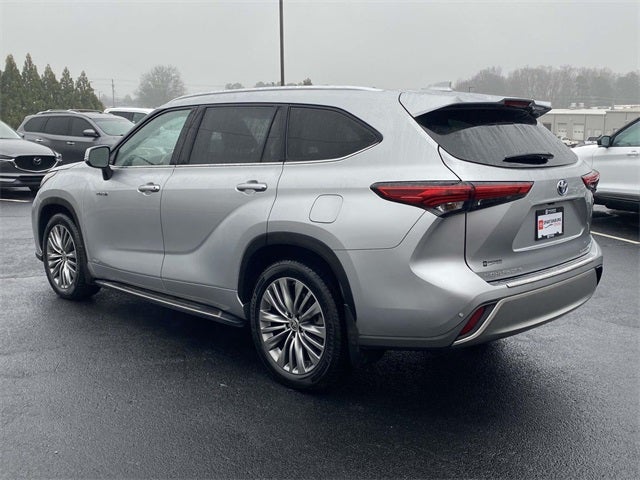 2020 Toyota Highlander Hybrid Platinum