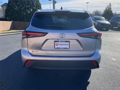 2024 Toyota Highlander LE