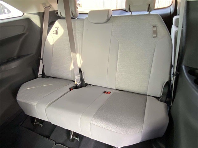 2025 Toyota Sienna LE 8 Passenger