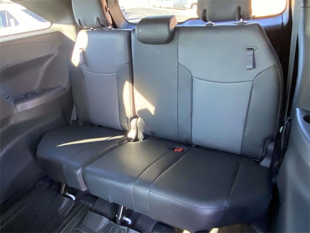 2021 Toyota Sienna XSE 7 Passenger