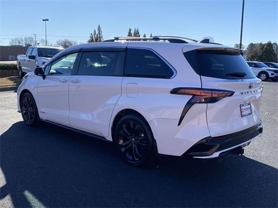 2021 Toyota Sienna XSE 7 Passenger