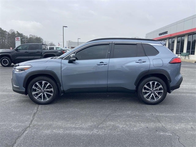 2025 Toyota Corolla Cross XLE