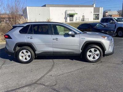 2020 Toyota RAV4 Hybrid XLE