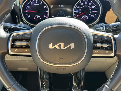 2024 Kia Carnival EX