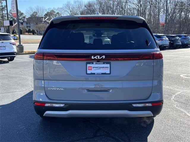 2024 Kia Carnival EX